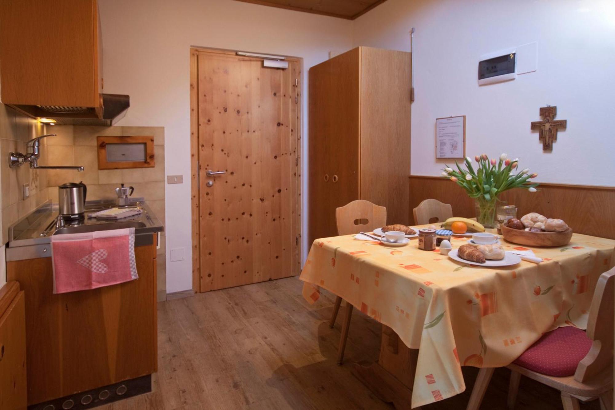 Ferienwohnungen St Hippolyt Mit Hallenbad 라군도 외부 사진