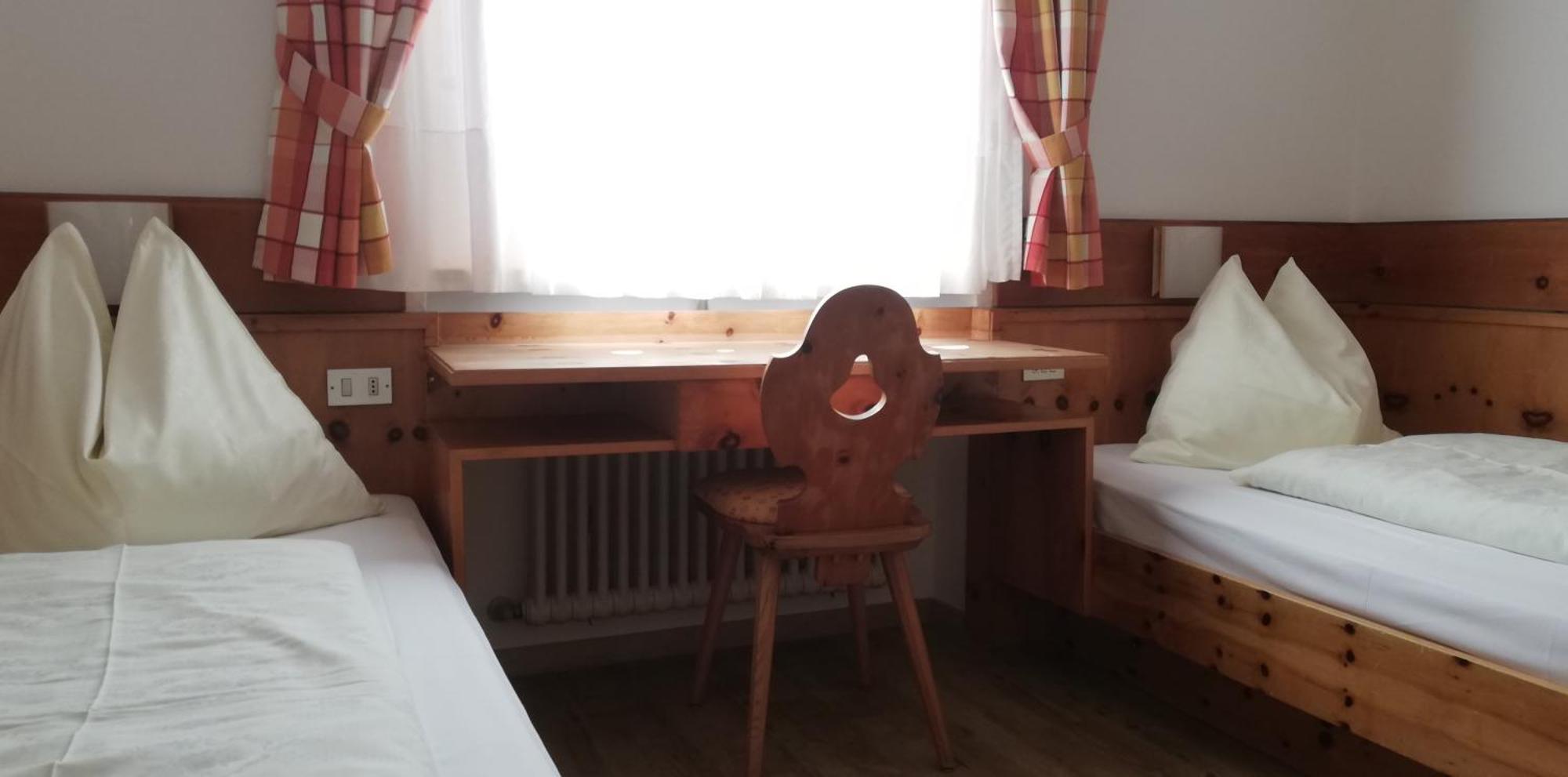 Ferienwohnungen St Hippolyt Mit Hallenbad 라군도 외부 사진