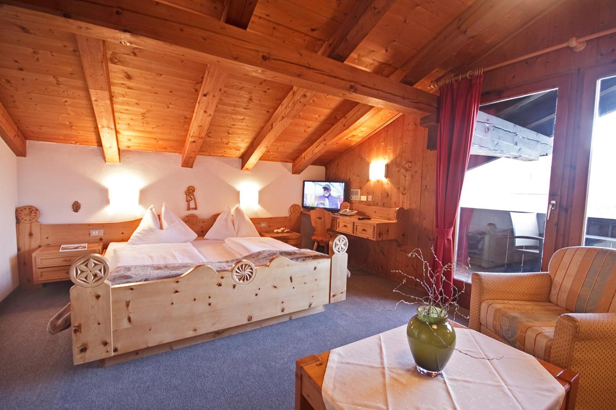 Ferienwohnungen St Hippolyt Mit Hallenbad 라군도 외부 사진